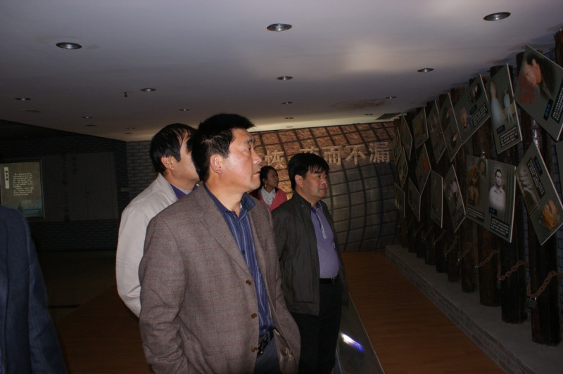 黨員外出學(xué)習(xí)